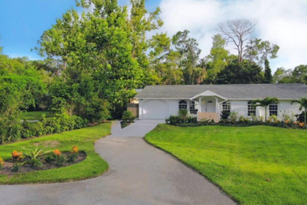 Cheerfull 4/Bed/ 3 Bath / Pool / Best Location North North Naples Exterior foto