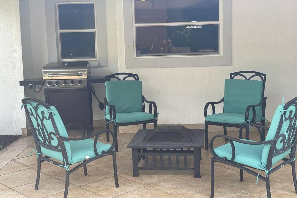 Cheerfull 4/Bed/ 3 Bath / Pool / Best Location North North Naples Exterior foto