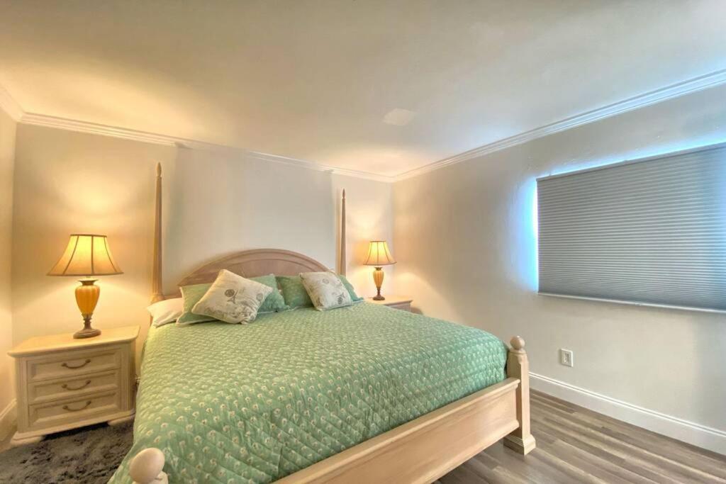 Cheerfull 4/Bed/ 3 Bath / Pool / Best Location North North Naples Exterior foto